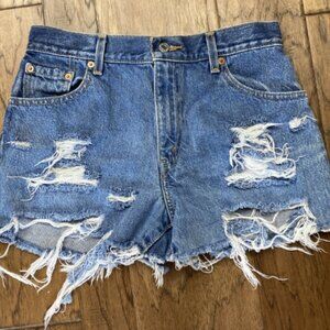 Levi’s 550 Cut Off Mom Shorts 8 Mis M Women Hi-Rise Denim Jean Destroyed Raw Hem